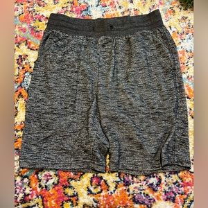Men’s shorts size S